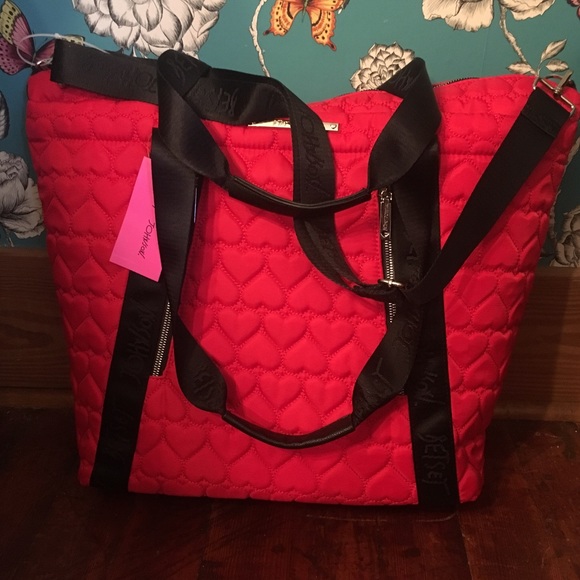 Betsey Johnson Handbags - NWT Betsey Johnson Quilted Hearts Red Weekender